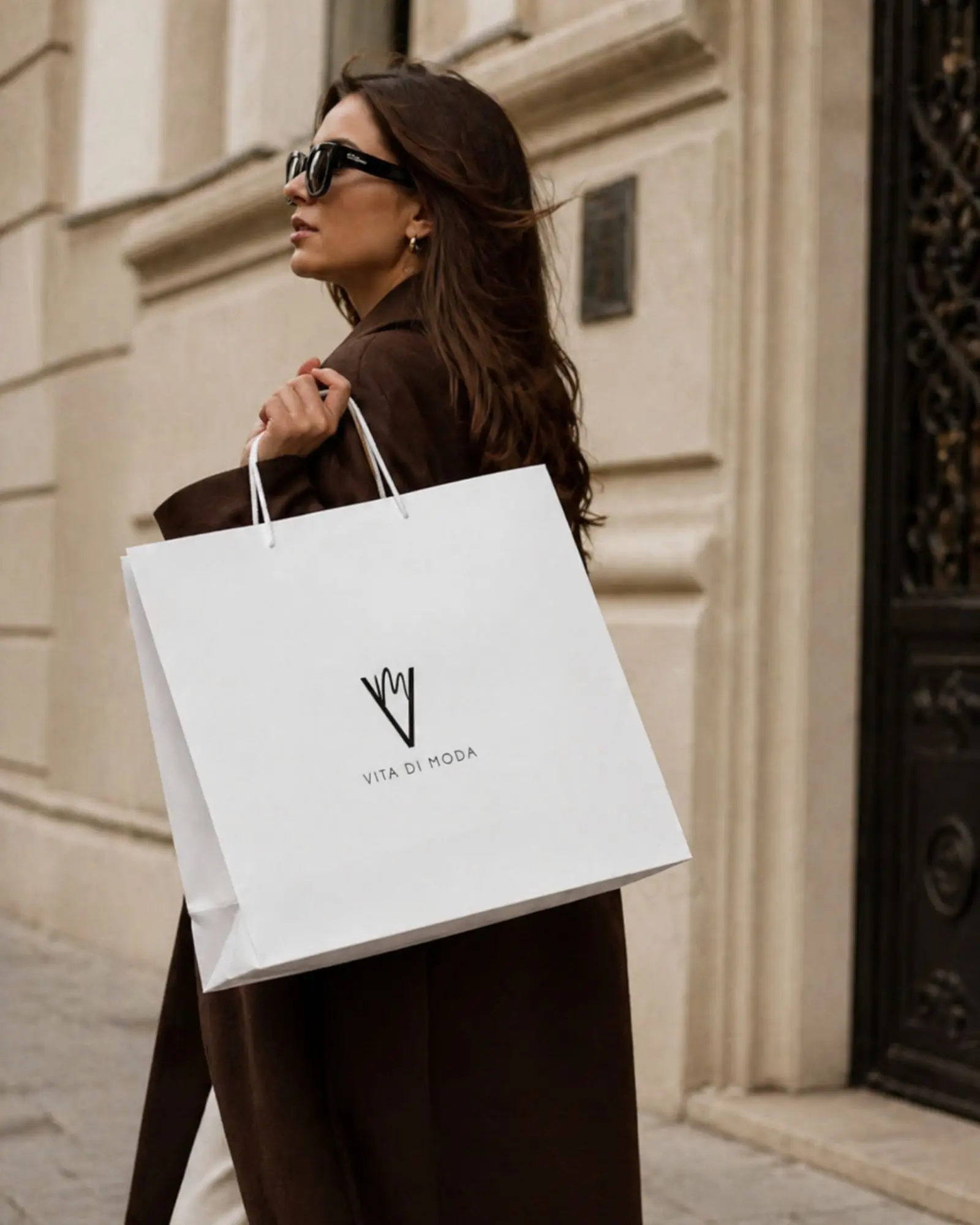 Branding & Identidad · 04